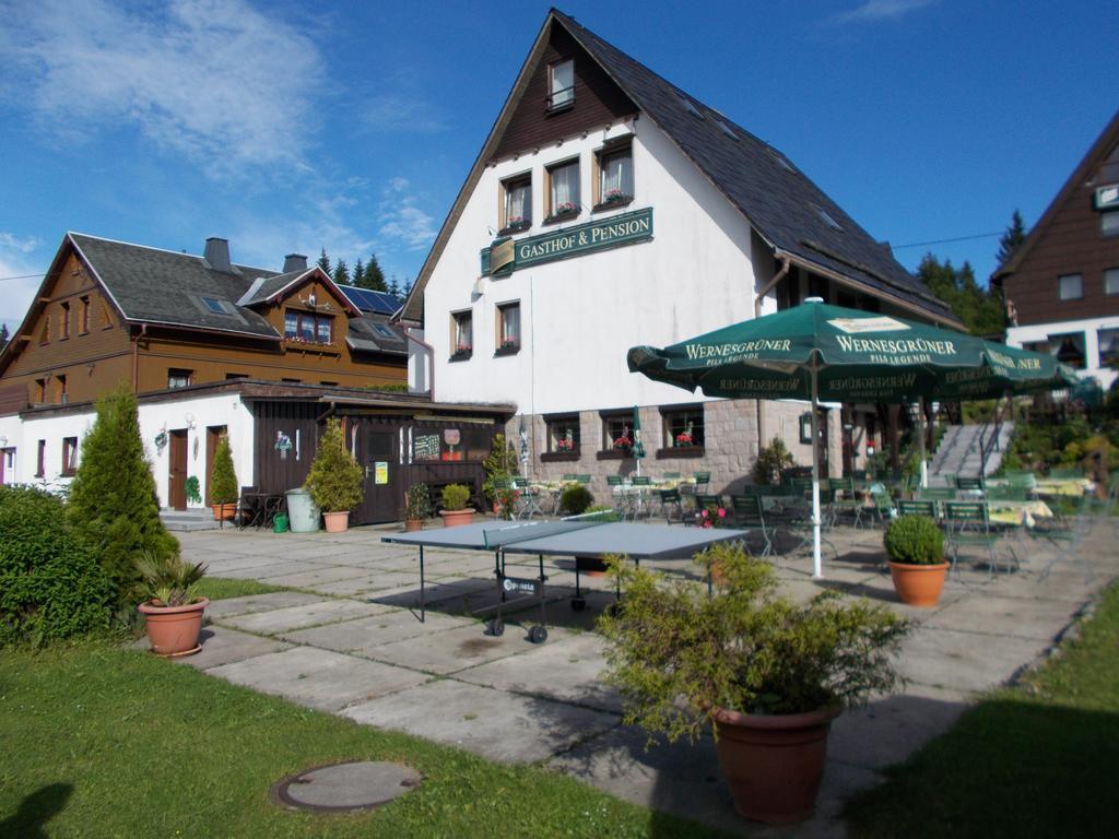 Gaststatte Und Pension Skiklause Klingenthal Dış mekan fotoğraf